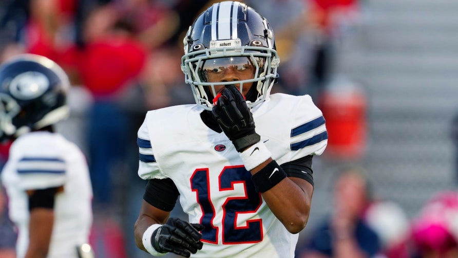 Sophomore season highlights of Effingham County's (Springfield, GA) Trayvis Hunter. He is the younger brother of Colorado's Travis Hunter.