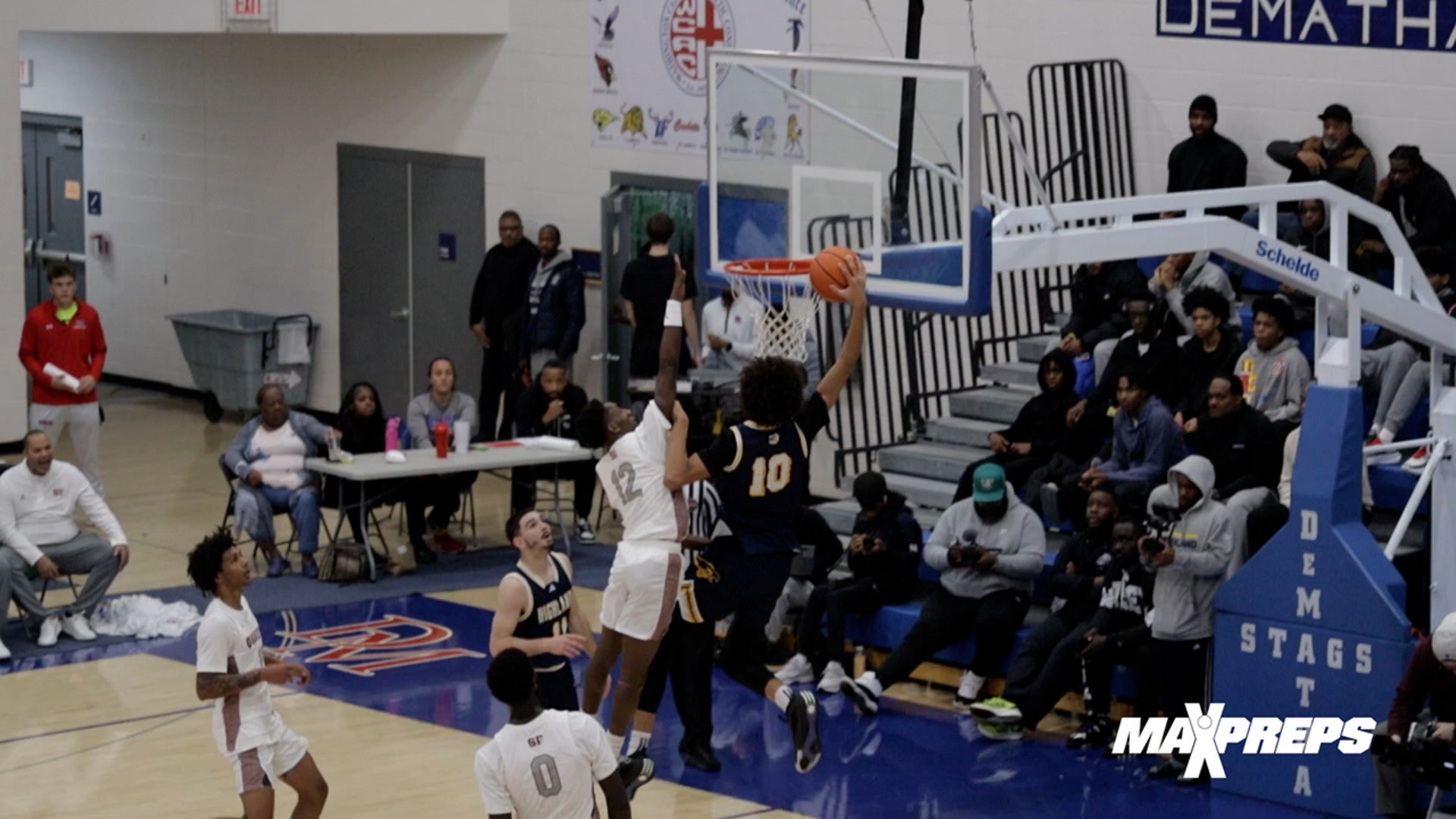 HIGHLIGHTS: Highland School Takes Down Sidwell Friends at the National Hoopfest