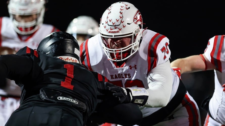 Junior season highlights of Nixa's (MO) 5-star offensive tackle Jackson Cantwell.