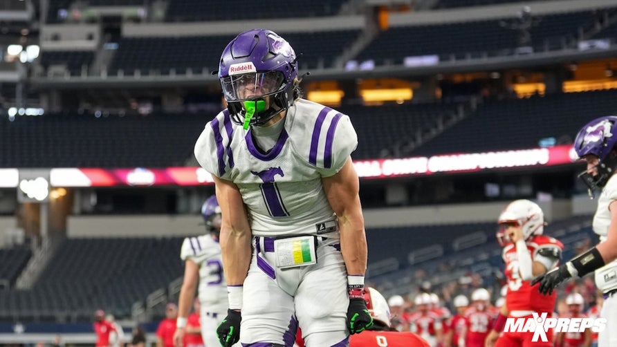 3-star Columbus running back is a highlight machine. The Wyoming signee will go down as a Texas High School football legend.