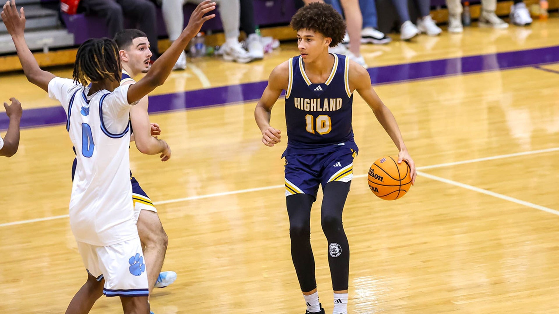 Nate Ament of Highland (VA) dominates competition at John Wall Holiday Invitational