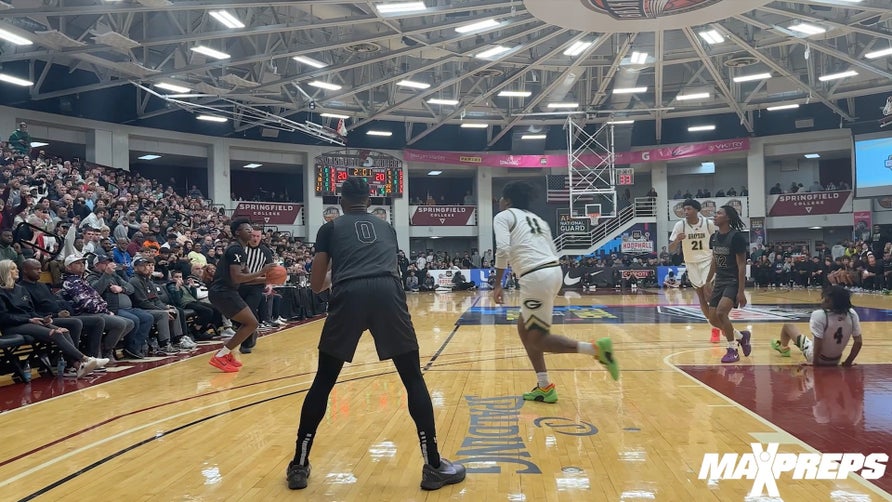 Highlights of Bryce James and Sierra Canyon (Chatsworth, CA) 60-46 upset over Grayson (Grayson, GA) at the 2025 Hoophall Classic. Bryce James led Sierra Canyon with a 16-point performance.