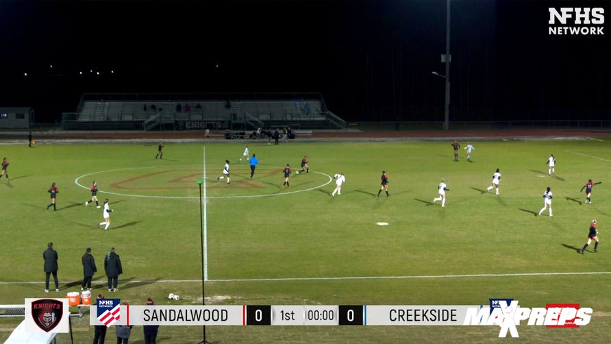 Creekside girls varsity soccer team score back to back goals to defeats Sandalwood high school 3-1.