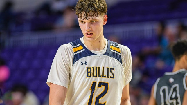 Four-star Connecticut signee averaged 17 points and four rebounds per contest to help Bulldogs reach Signature Series title game.