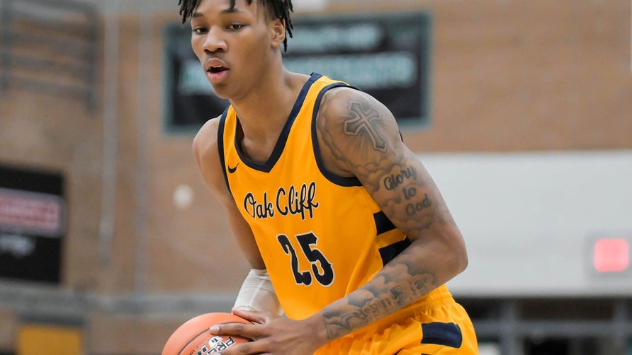 Four-star junior averaged 18.3 points and six rebounds per contest to guide Eagles to consolation bracket title game.