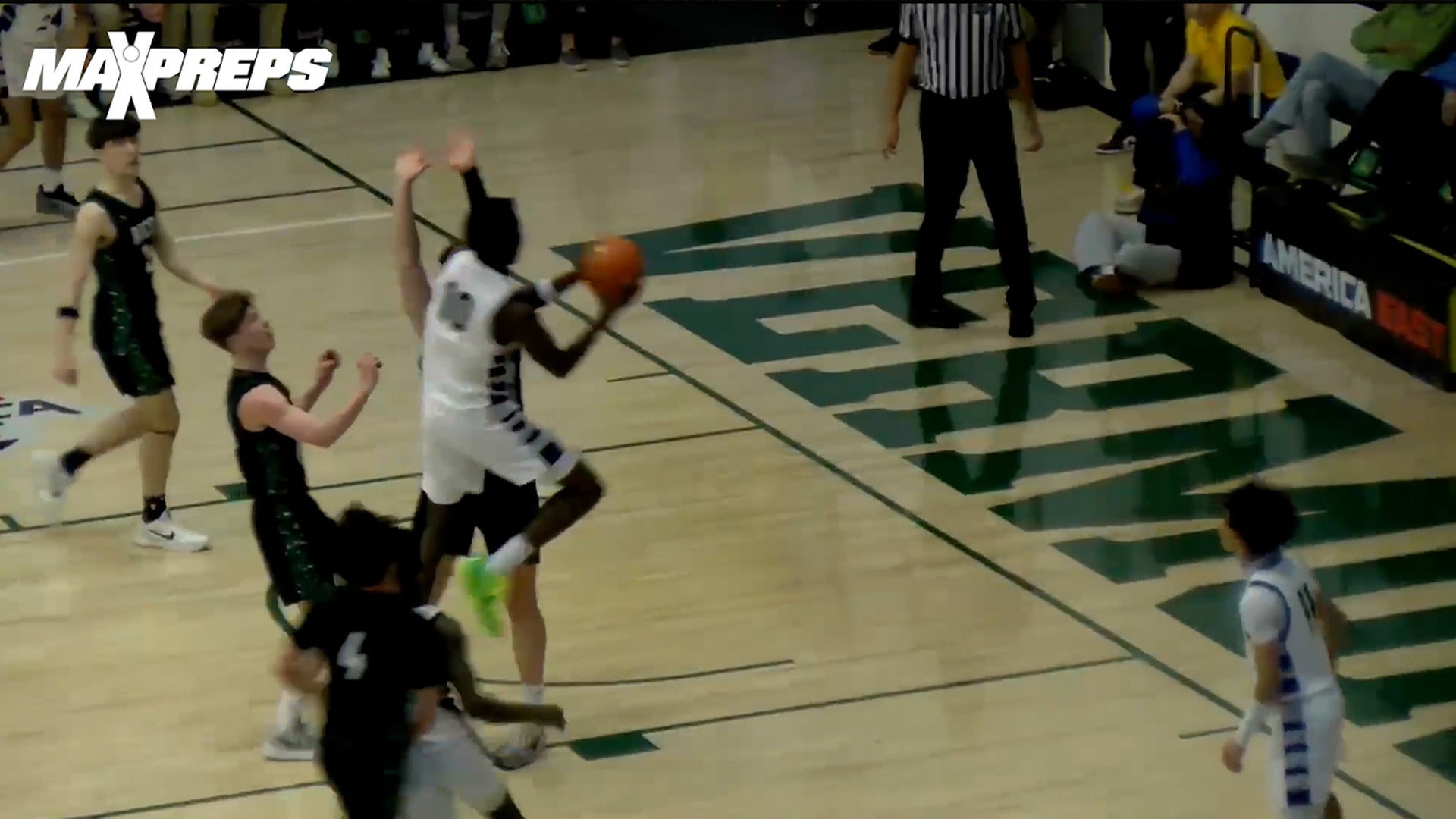 HIGHLIGHTS: Abdi Sharif named 2024-25 Vermont MaxPreps High School Basketball Player of the Year