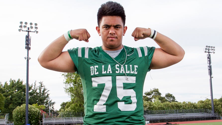 The top 5 plays of De La Salle's (CA) four-star defensive lineman Boss Tagaloa.