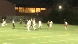 QB throws TD to himself