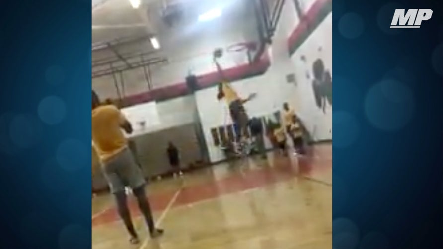 Cardinal Newman's (SC) Ashlyn Watkins is only 13-years old but that doesn't stop her from dunking a basketball.

Courtesy @callmheclutch