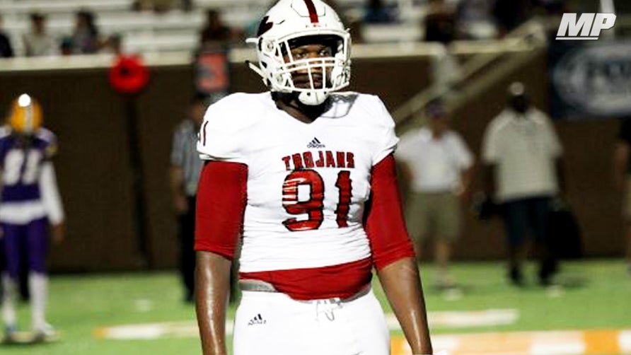Senior highlights of Lee County's (GA) 5-star defensive tackle Aubrey Solomon.