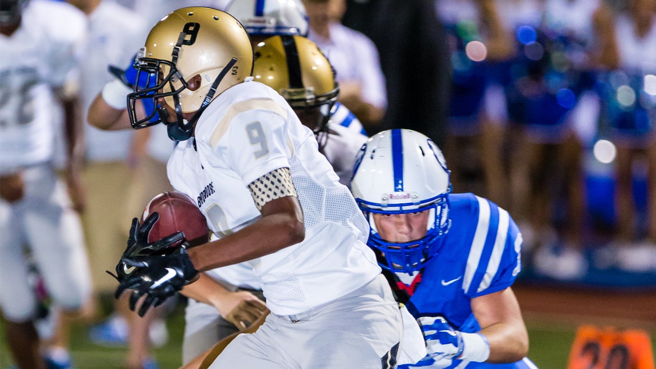 Huge block springs Rayshad Lewis for 75-yard PR TD