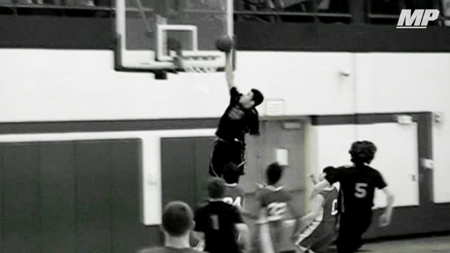 Trashaun Willis of Washington middle school in Iowa dunks for the second time this week after dribbling it behind his back and taking it down the lane for the flush.

Courtesy of Zacary Stout.