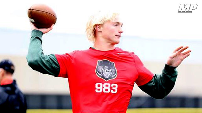 Highlights of Valley's (IA) three-star quarterback Rocky Lombardi.