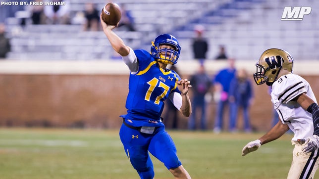 Oscar Smith's (VA) Shon Mitchell became Virginia's all-time leader in career passing yards in their 43-21 win over Bayside. He has now thrown for 10,766 yards.