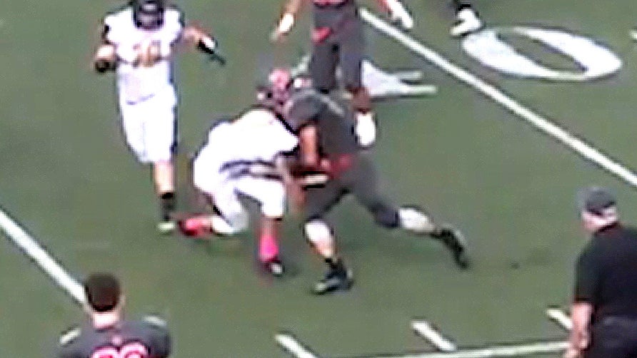 Nick Calzaretta of Redwood (CA) with the monster truck stick on sideline for 60-yard TD.