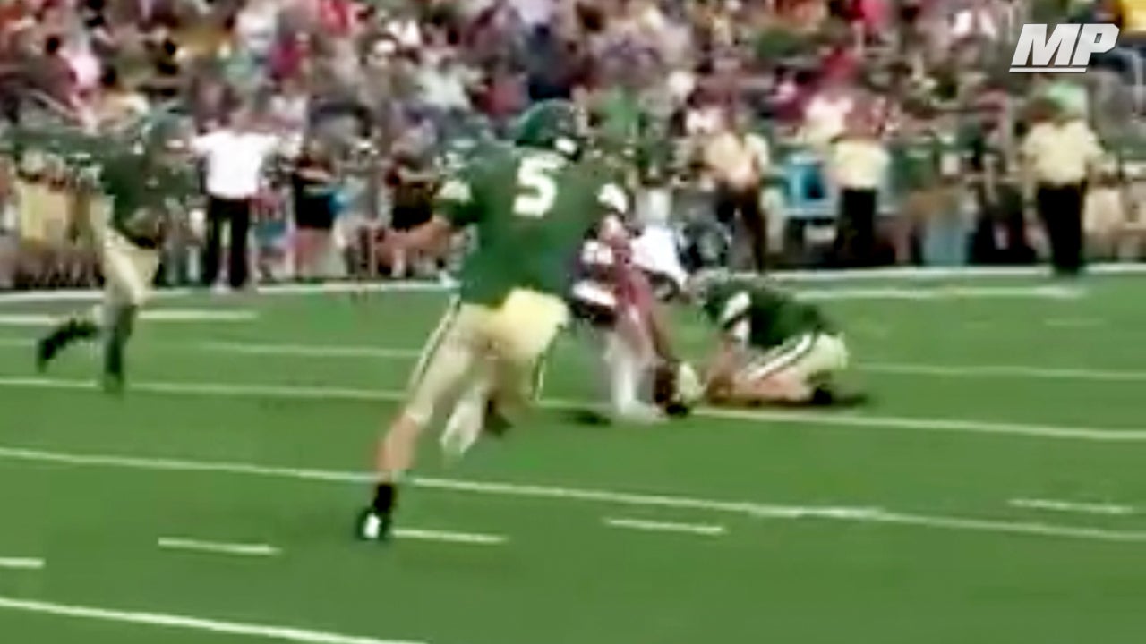 WR scoops up own fumble for big-time score