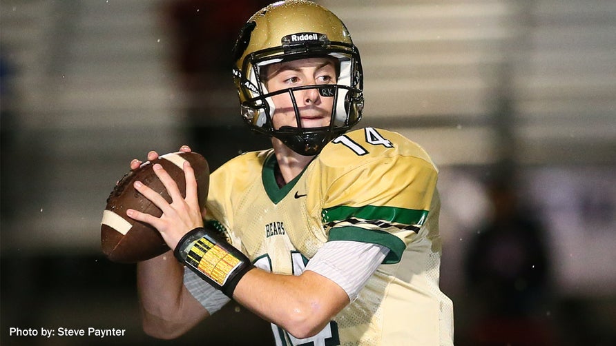 Highlights of Basha's (AZ) four-star quarterback Ryan Kelley.