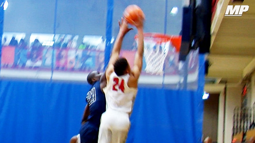 Highlights of Tampa Catholic's (FL) 5-Star power forward Kevin Knox from the 2016 Nike EYBL Peach Jam.

Knox was playing for E1T1.