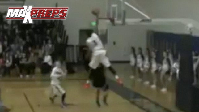 The Pinnacle's Josh Brown gets the steal and takes the ball the length of the court before finishing the #MPTopPlay with an emphatic dunk over a trying defender.