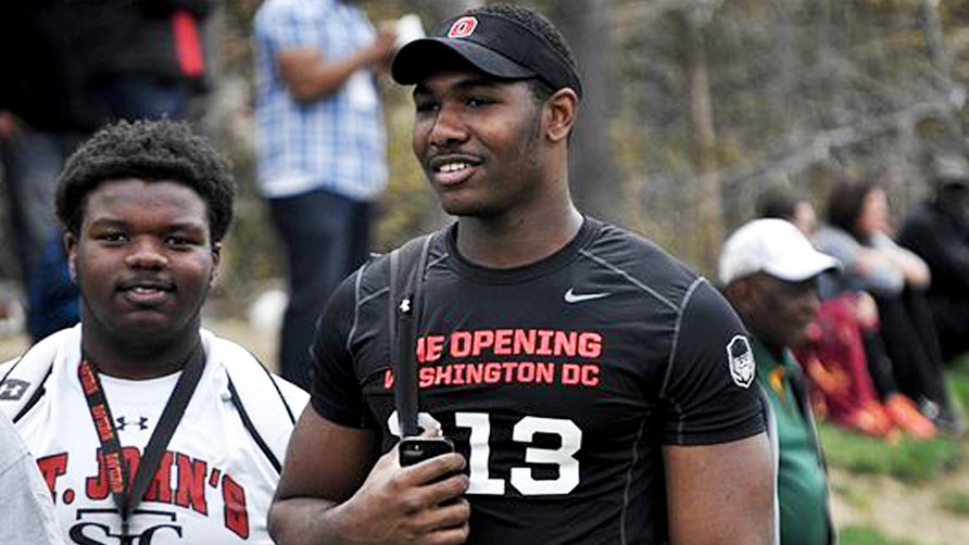 Ultimate highlights of St. John's (DC) four-star defensive end Terrell Hall.
