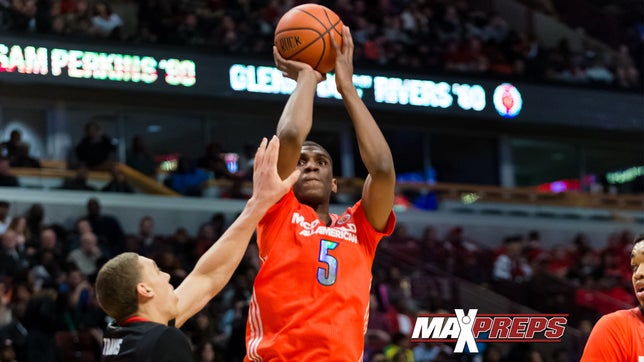 http://www.maxpreps.com/athlete/kevon-looney/GGeTFPToEeKZ5AAmVebBJg/default.htm

Highlights of UCLA's Kevon Looney when he was ballin' for his AAU team. 

Looney played high school ball at Hamilton high school in Milwaukee, Wisconsin.