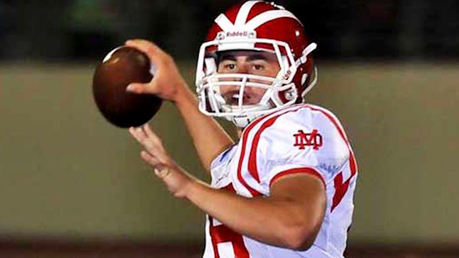 Highlights of Mater Dei's (CA) star quarterback J.T. Daniels.