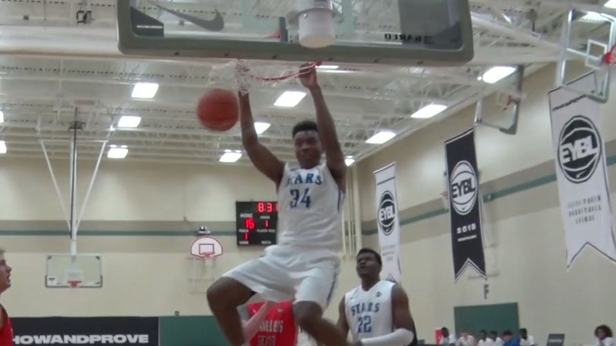 AAU highlights of Wendell Carter Jr. when he was hooping with the Georgia Stars. Carter Jr. is rated as the No. 3 overall recruit in the 2017 class and is the top rated power forward in the class.