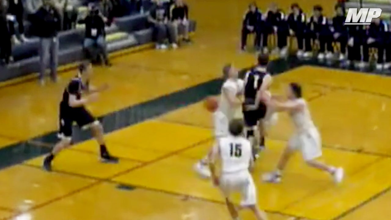 Michigan State signee leads No. 10 Clarkston (MI) to playoff win