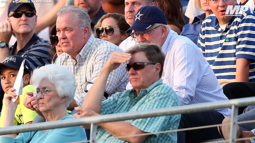 Highland Park's (TX) John Stephen Jones helped lead the defending 5A-D1 state champs to a 34-32 comeback victory over Mansfield Timberview (TX).