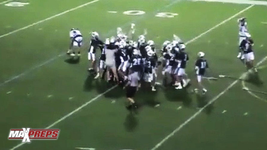 Harrison Fiveash launches a game winner from down the field.