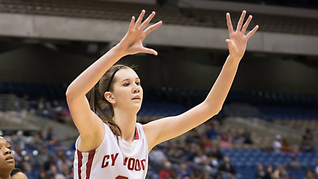 Megan Peasha breaks down the latest news in the girls basketball scene. Also, we take a look at the Xcellent 25 Girls Basketball Rankings presented by the Army National Guard.
