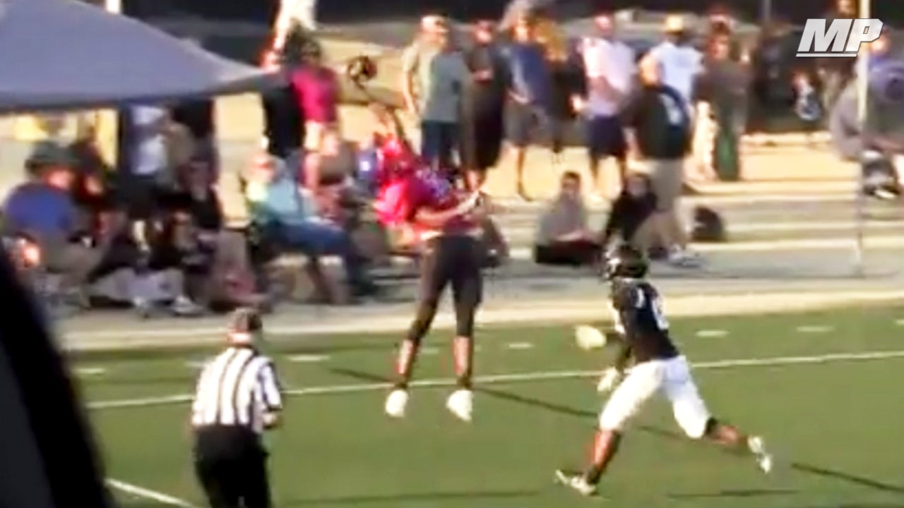 Top recruit only needs one hand