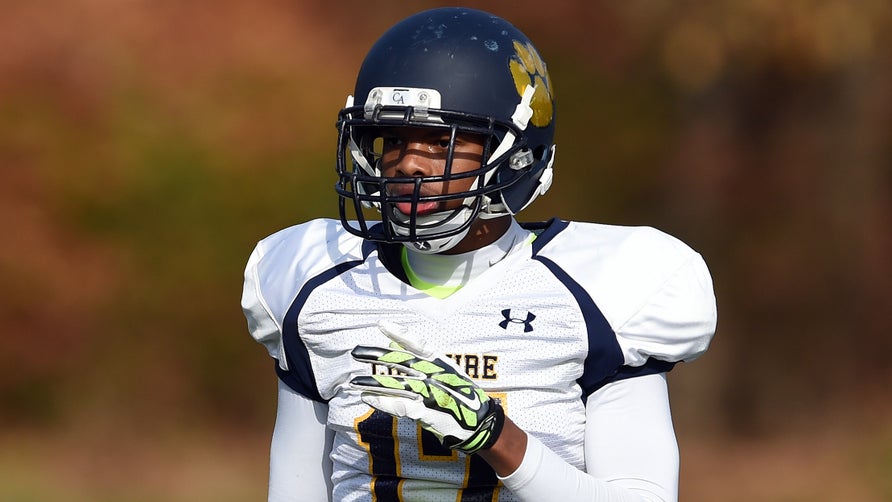 Senior highlights of Cheshire Academy's (CT) 4-star wide receiver Tarik Black.