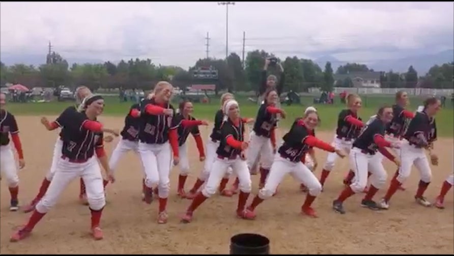 Spanish Fork softball 4A state title dance