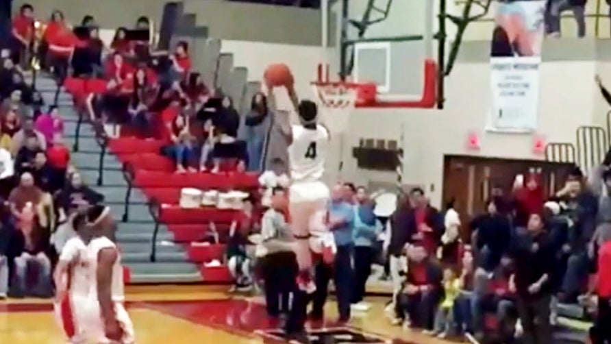 Reading's (PA) five-star guard Lonnie Walker throws down one of the best dunks of the season.