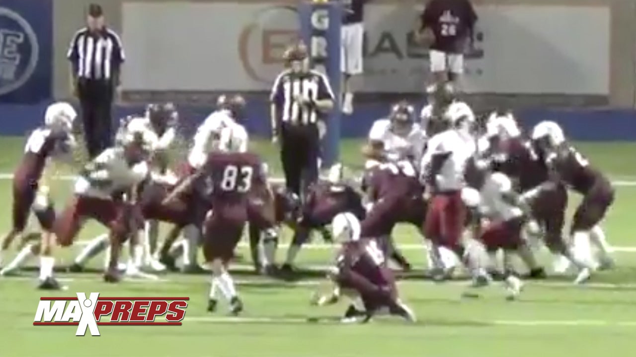 Kicker hits PAT off ref's head