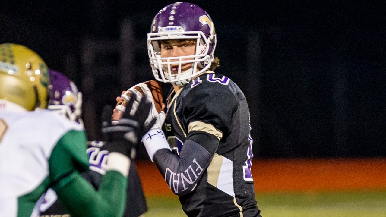 #1 QB in 2016 Class - Jacob Eason (Lake Stevens, WA)