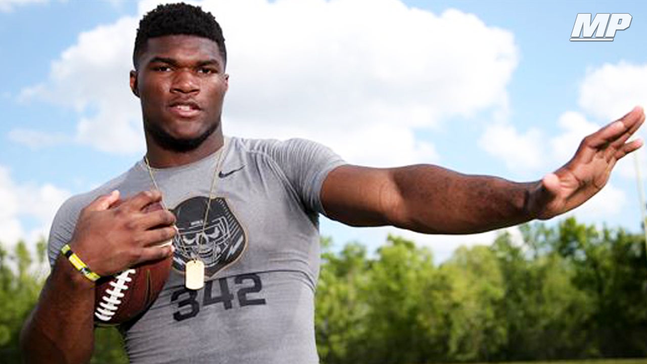 5-Star Cam Akers big-time TD run #MPTopPlay