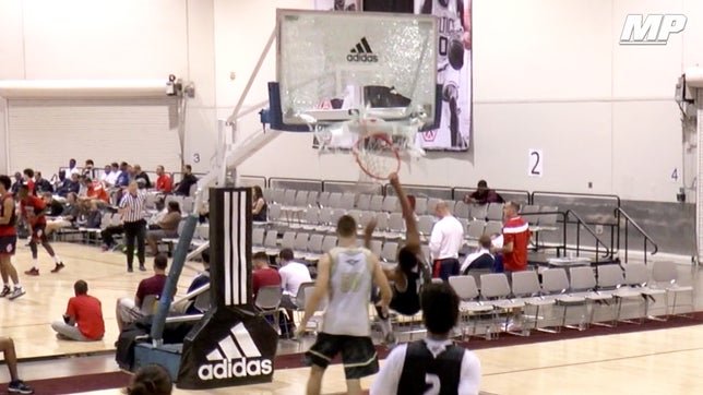 Lausanne Collegiate's (TN) Isaiah Stokes throws down a vicious jam shattering the backboard.

Video courtesy: Synergy Sports Technology.