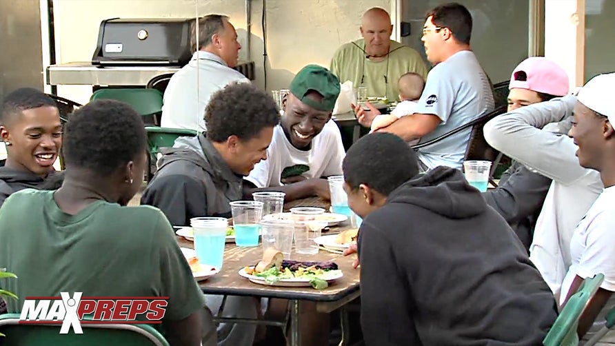 A behind the scenes look as De La Salle prepares for Orange Lutheran.