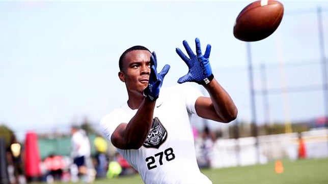Highlights of IMG Academy's (FL) four-star wide receiver Jhamon Ausbon. 

*Highlights are from his junior season at St. Thomas Catholic (TX).