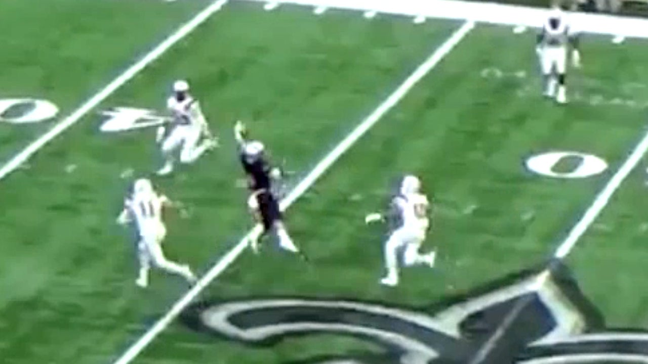 Impressive one-handed catch