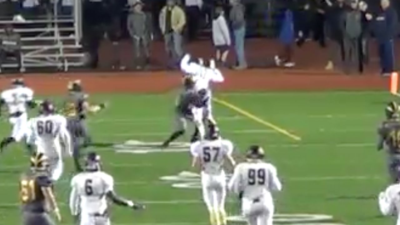 Catch behind defenders back in playoff win