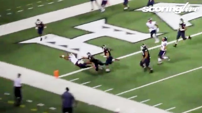 Video courtesy of ScoringLive.

No. 12 St. Louis beat Wai'anae 69-6 in its season opener at Aloha Stadium (Honolulu, HI).