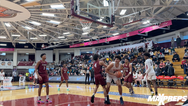 Highlights of Cameron Boozer and Columbus high school (Miami, FL) 75-65 win over Perry high school (Perry, AZ) at the 2025 Hoophall Classic.