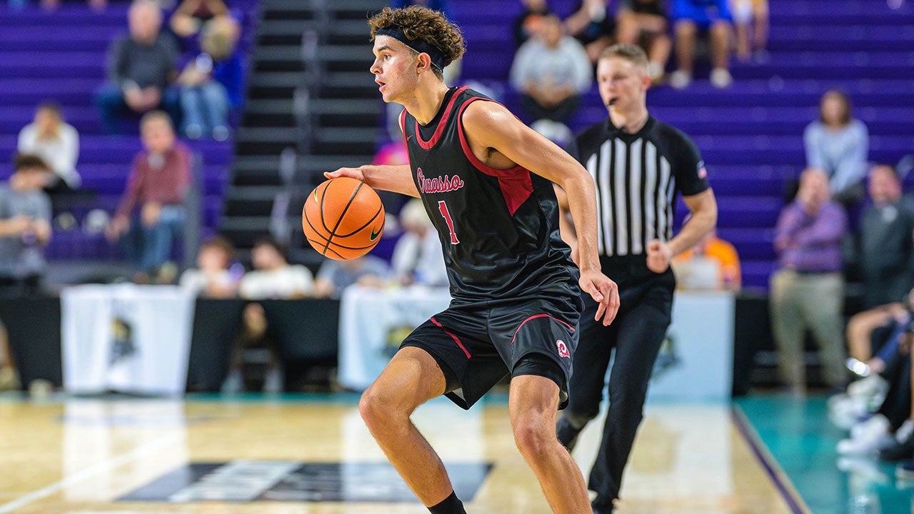 Jalen Montonati of Owasso (OK) puts on a show at City of Palms Classic
