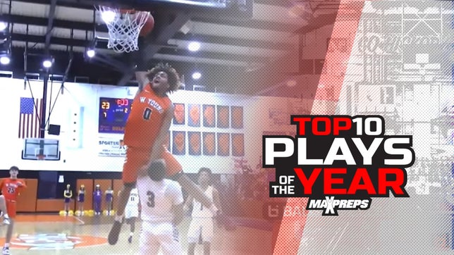 The 10 best high school basketball plays in the country of the year. To submit a top play, DM us via Twitter @MaxPreps or IG @MaxPreps.