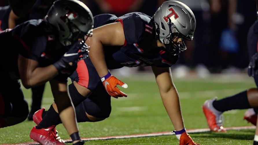 Senior season highlights of Thompson's (Alabaster, AL) 5-star defensive lineman Peter Woods. He led the Warriors to their fourth straight 7A state title.