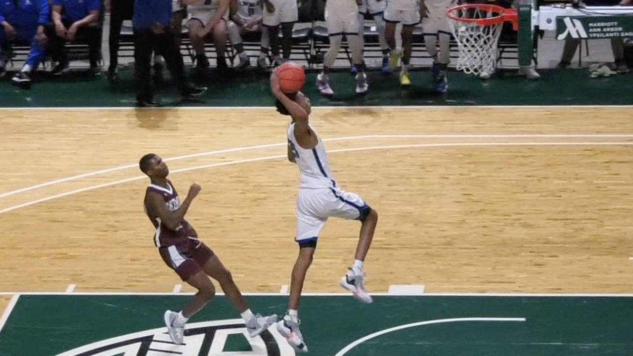 Emoni Bates Sophomore Basketball Highlights