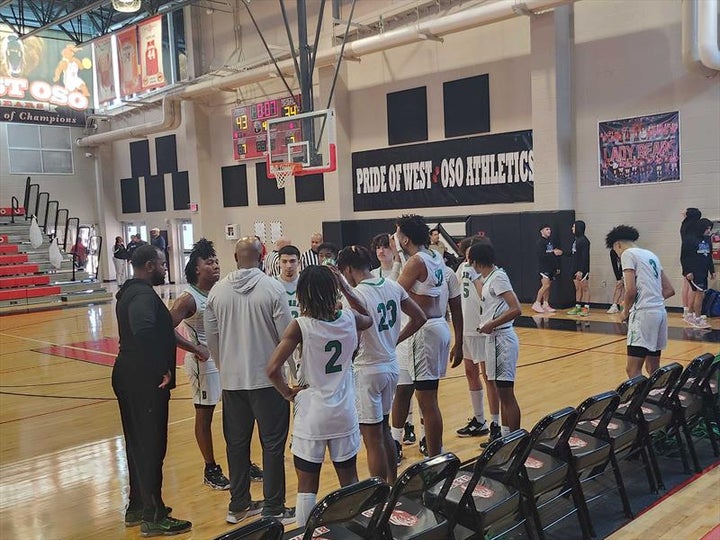Roster Brenham Cubs (Brenham, TX) Varsity Basketball 2223